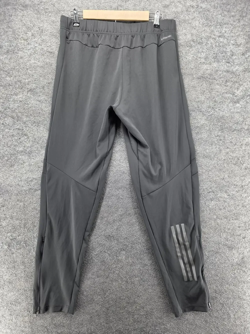 Adidas Pants Mens L Gray Track Pants AEROREADY Tapered Elastic Waist Pockets